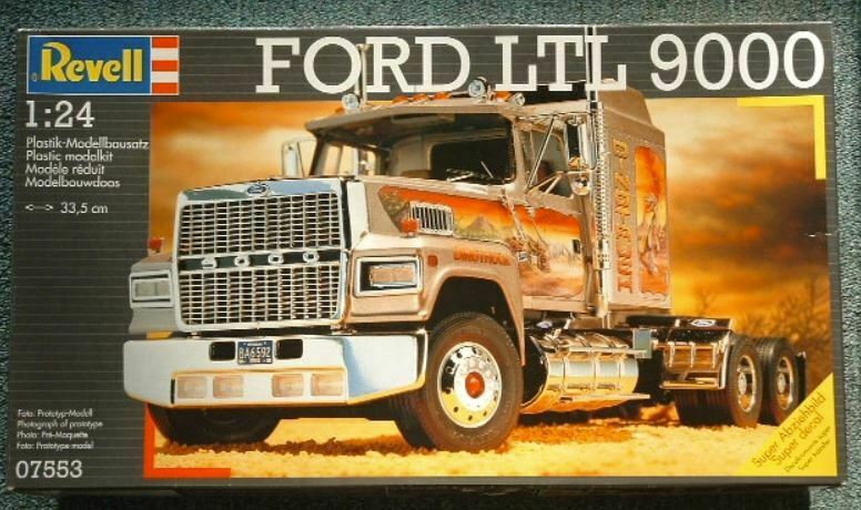REVELL Camion Ford Aeromax 106 - 1/24 - Kit Maquette Neuf
