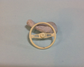 AUSLOWE M31`    2 SPOKE STEERING WHEEL NEWER TRUCKS         CAB/HOOD