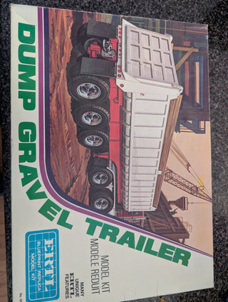1/25 SCALE 3 AXLE DUMP TRAILER MODEL KIT  ERTL KIT