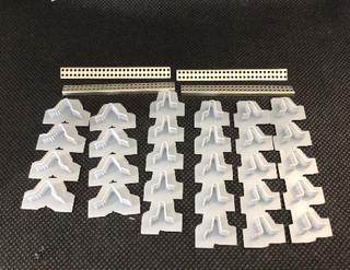 AUSLOWE   ST4 54 MM LONG TANKs STEPS  W/ HOLES  1/25 OR 1/24