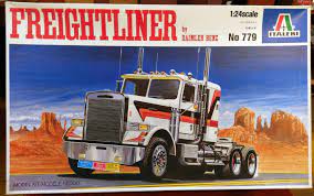 ITALERI#779  Freightliner FLC 1/24 scale  Plastic Model kit