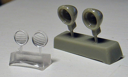 2o     1Pair  Bumper spotlights                                                Cab parts