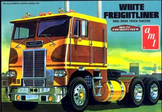 AMT WHITE  FREIGHTLINER CABOVER    1/25 scale     OPEN KIT