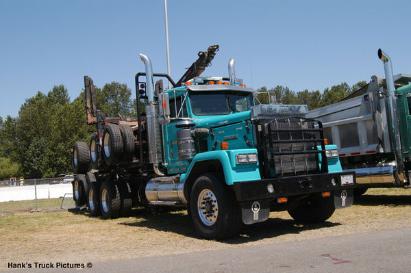 PLASKIT  CANADIAN KENWORTH LW900  Hood Conversion 1/25                         CAB HOOD SECTION