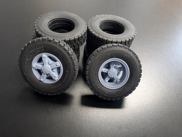 GARAGE SALE T37-5  ROAD X TIRE 24"  WITH 5 SPOKE WHEELS TANDEM SET