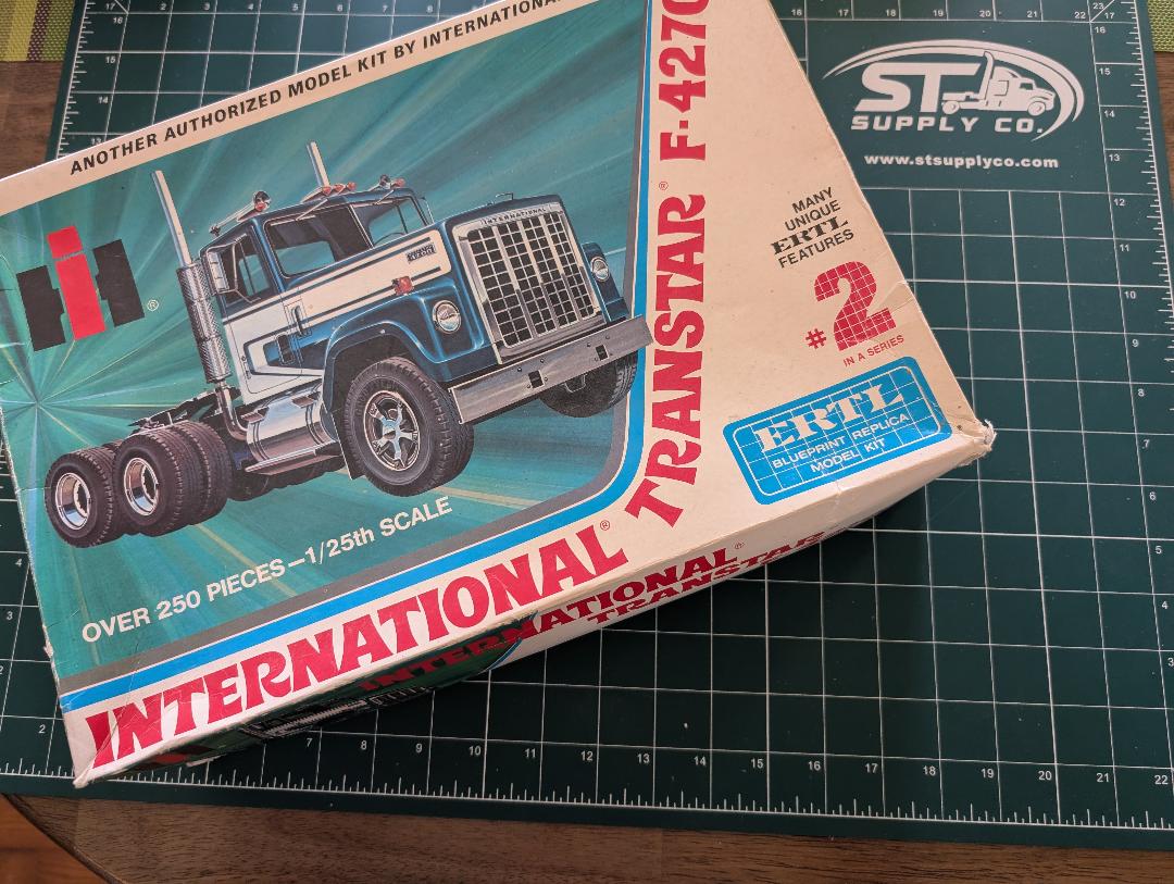 1/25 ERTL INTERNATIONAL Transtar Eagle 2 Maquette Camion / Italeri 1/24 EUR 140,00 - FR