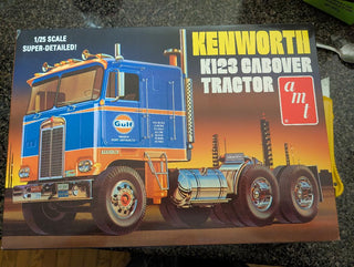 1/25 SCALE AMT KENWORTH K123 TANDEM TRACTOR MODEL TRUCK KIT