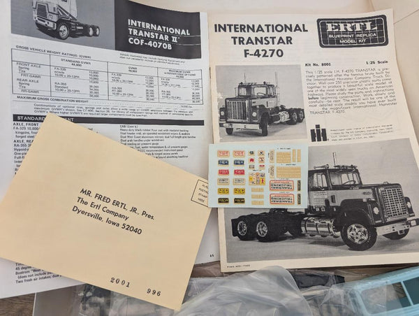 ERTL F4270 Transtar Conventional 1/25 scale            Plastic Model kit