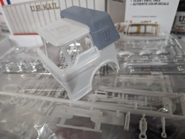 Garage Sale!    FORD C Series w/bunk , Photoetch kit and Trailer Kit see pics