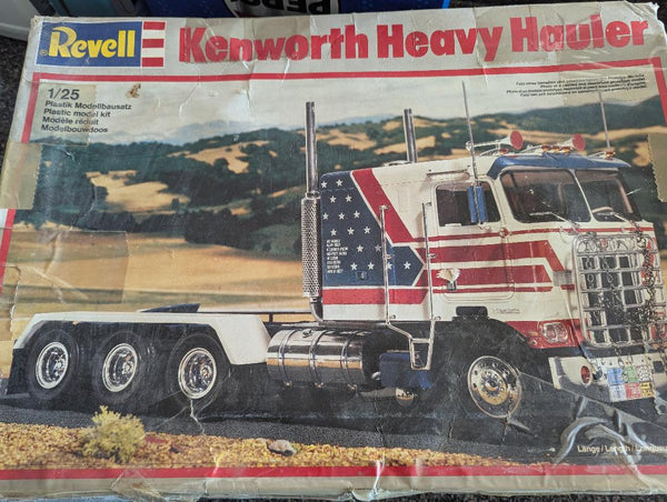 GARAGE SALE  2 KITS   KENWORTH COE SEE PICS  REVELL 1/25 SCALE