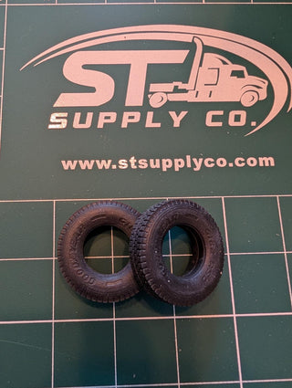 T08 1/25 22.5 Goodyear Rear Tires