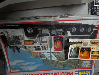 Garage Sale! 2 KITS!  Alaska 353 Peterbilt & Canadian Hauler Peterbilt both REVELL