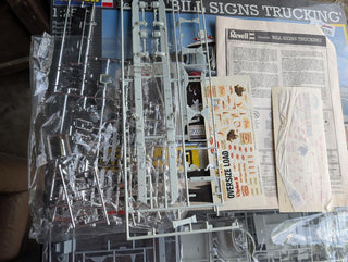 GARAGE SALE  REVELL BILL SIGNS 1/25  scale Peterbilt     READ DESCRIPTION!
