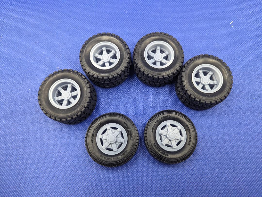 American LaFrance '40s & '50s Era 6-Hole/6-Spoke Wheel Set (2 fronts, 2