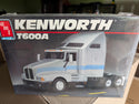 AMT KENWORTH T600A    SEALED KIT!!   1/25 SCALE                                 PLASTIC MODEL KIT