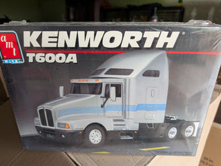 AMT KENWORTH T600A    SEALED KIT!!   1/25 SCALE                                 PLASTIC MODEL KIT
