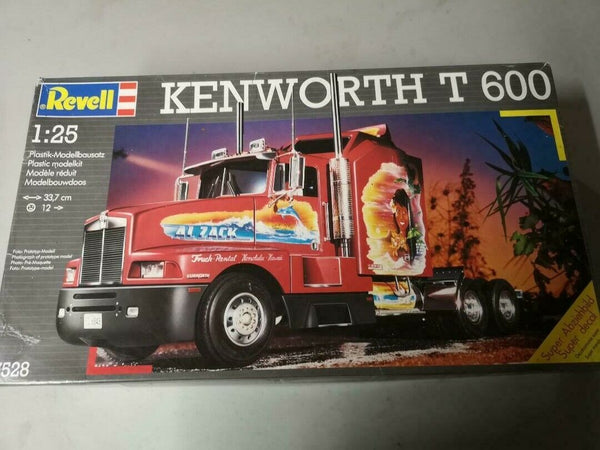 1/25 SCALE REVELL T600 KENWORTH CONVENTIONAL  MODEL TRUCK KIT  7528
