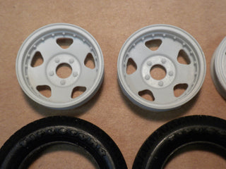 W36 1/24 Ford BB Wheel & Tire Set