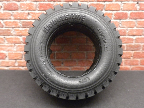 W50   1/25 22.5" 10 Hole Wheels w/ Float Tires