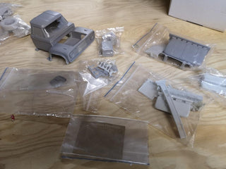 FORD F800-F850  1/25 SCALE CAB CONVERSION KIT